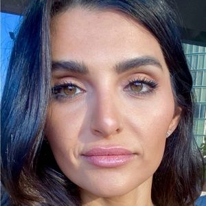 Meet your Posher, Eda